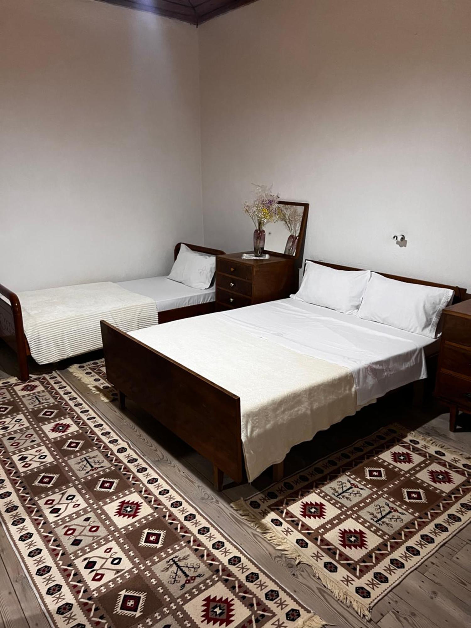 Tourists Guest House Gjirokastër Dış mekan fotoğraf