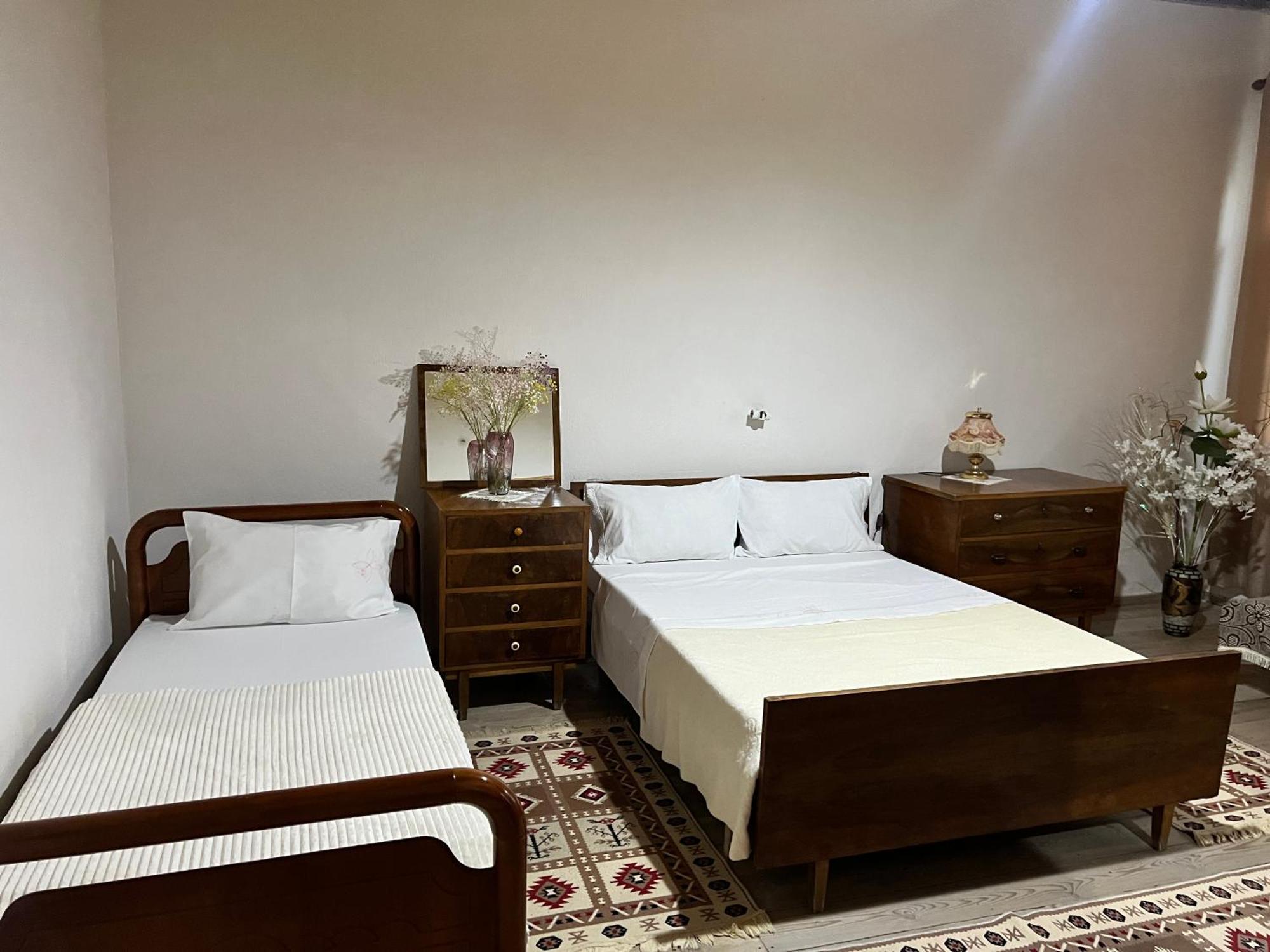 Tourists Guest House Gjirokastër Dış mekan fotoğraf